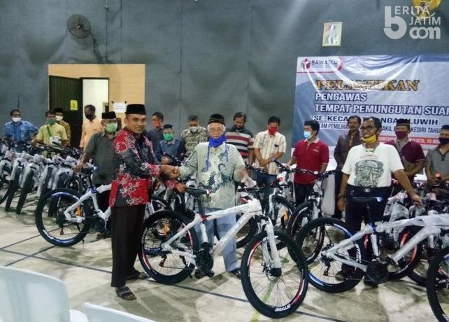 Musim Pandemi, Ketua RT dan RW di Desa Purwokerto Difasilitasi Sepeda untuk Olahraga