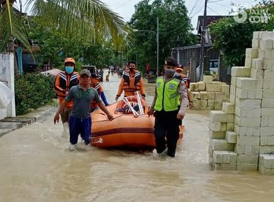 Banjir Gresik, Sebagian Warga Mulai Diungsikan
