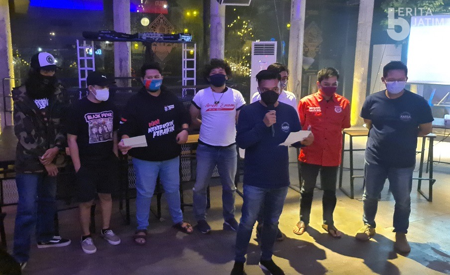 Karsa Deklarasi ‘Anak Muda Sliding Politik Uang’ Sambil Nobar Debat Pamungkas
