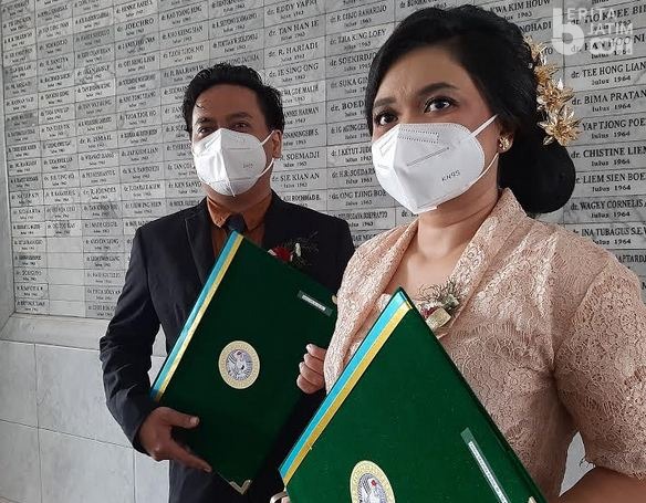 Pasangan Dokter Ini Rela Mengabdi di Daerah Kepulauan Riau
