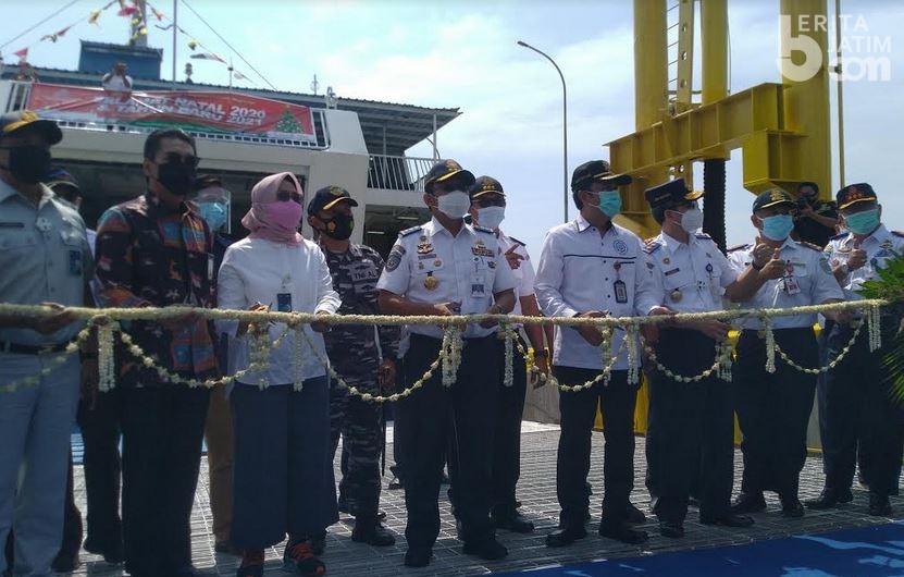 Transportasi Cepat Naik Kapal Banyuwangi-Lembar Nusa Tenggara Barat