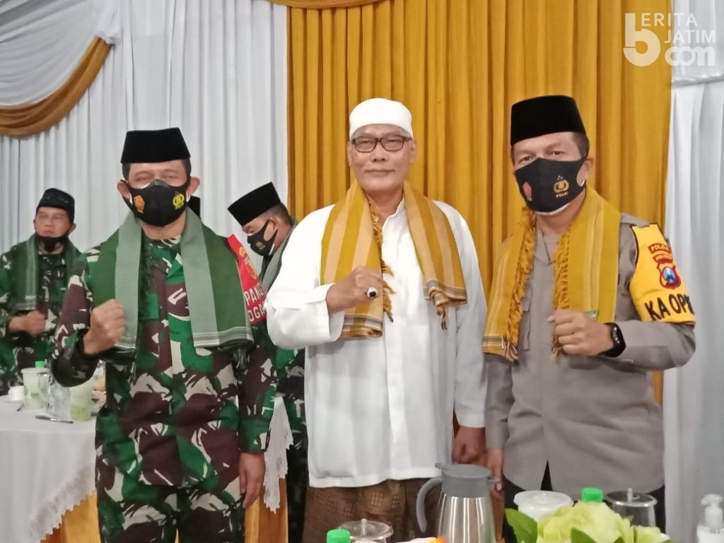 Pangdam-Kapolda Jatim Bertemu Ulama se-Madura dan Tapal Kuda di Kediaman Ali Badri