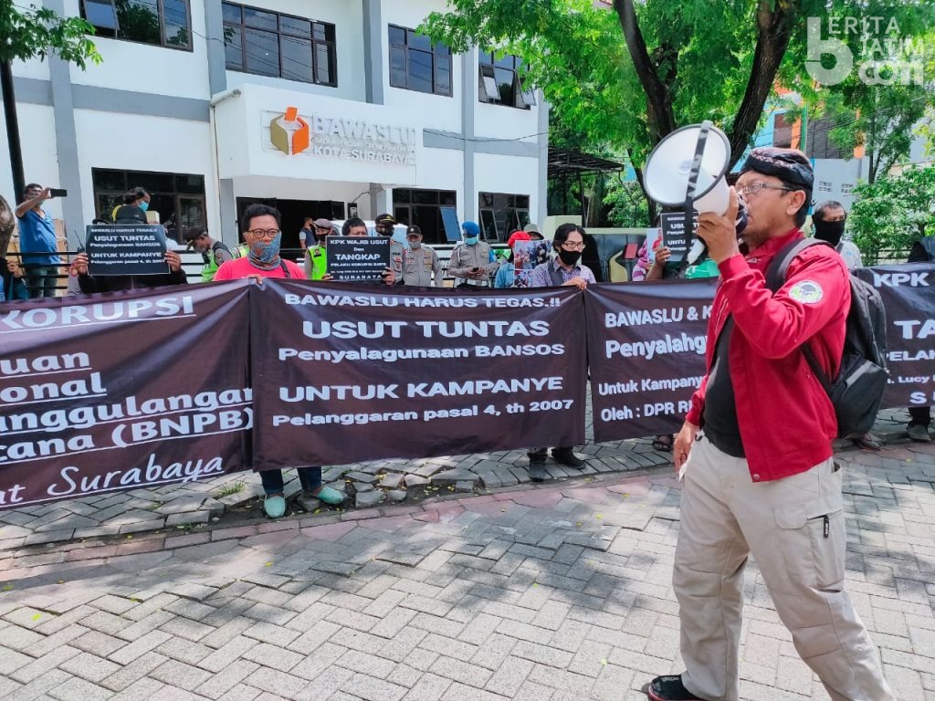Demo Bawaslu: Usut Tuntas Dugaan Penyelewengan Bantuan BNPB di Surabaya