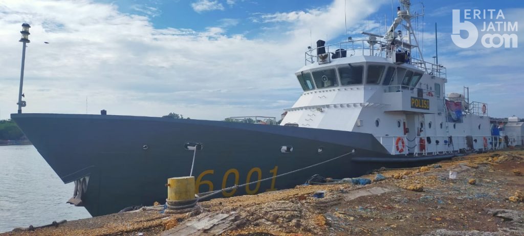 Pilkada Sumenep, Kapal Patroli Polda Jatim Siaga di Pelabuhan Kalianget