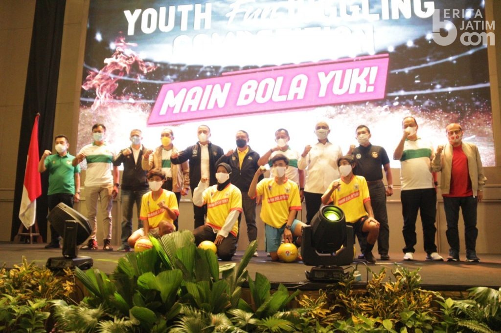 Youth Fun Juggling Rangkaian Sambut Piala Dunia di Surabaya