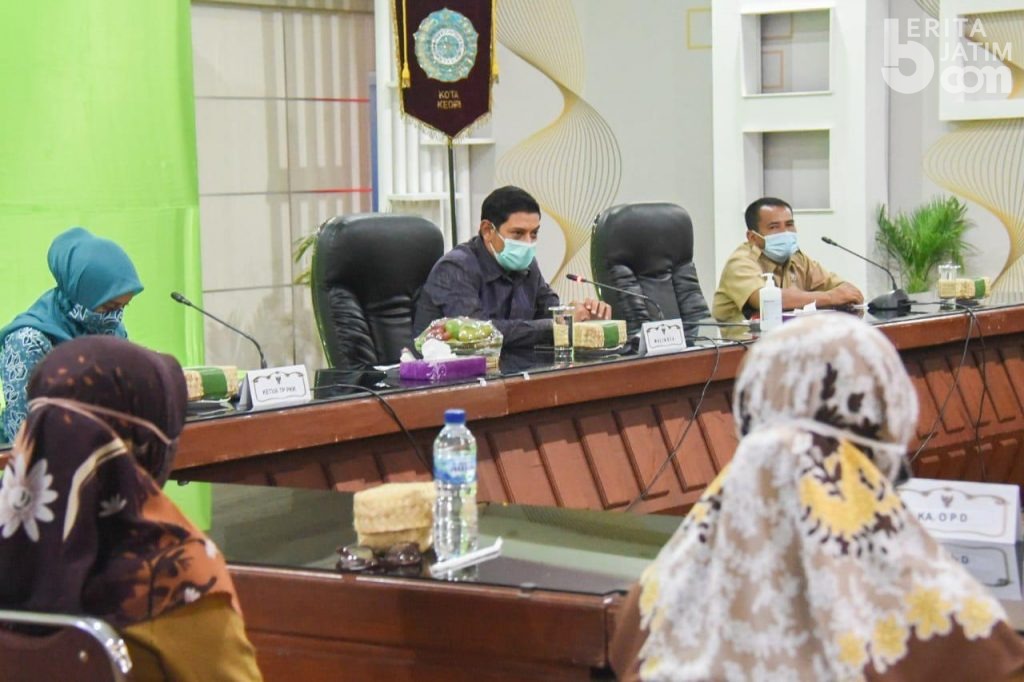 Rapid Test Gratis di Pencanangan Kesatuan Gerak PKK Bangga Kencana Kesehatan Kota Kediri Tahun 2020