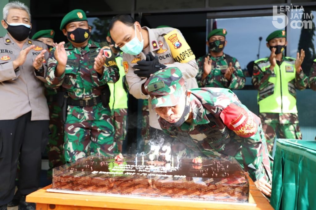 HUT Kodam V Brawijaya, Polres Mojokerto Beri Kado untuk Kodim 0815