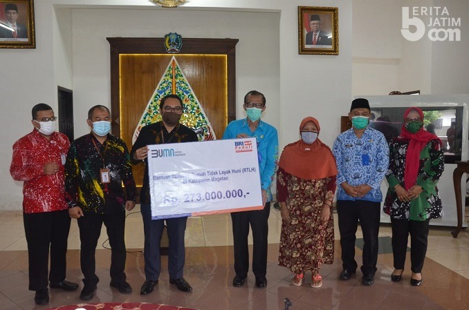 Belasan Rumah Tak Layak Huni di Magetan Terima Bantuan