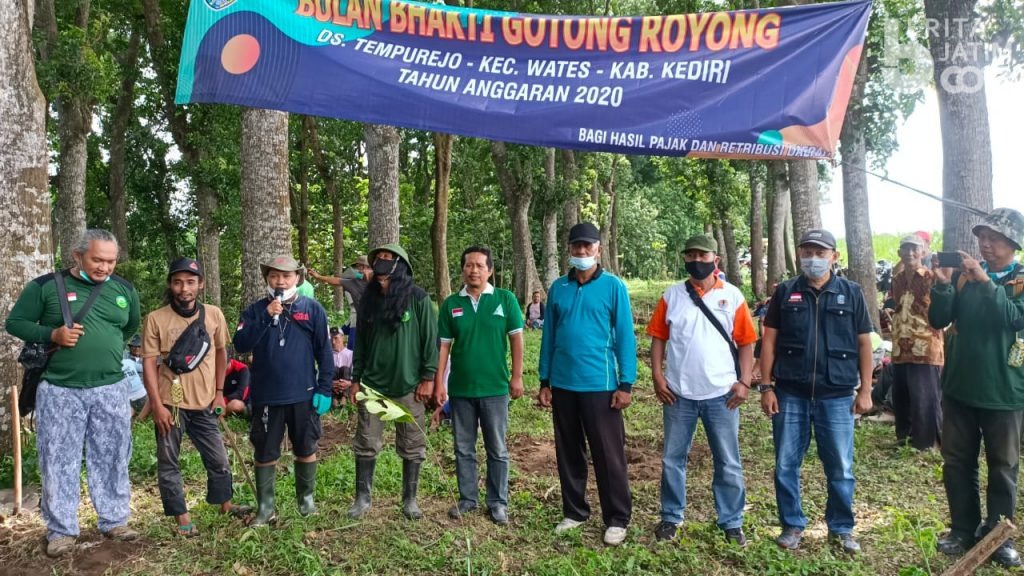 Dinas Kehutanan Provinsi Jatim dan Pegiat Lingkungan Kediri Raya Reboisasi Hutan