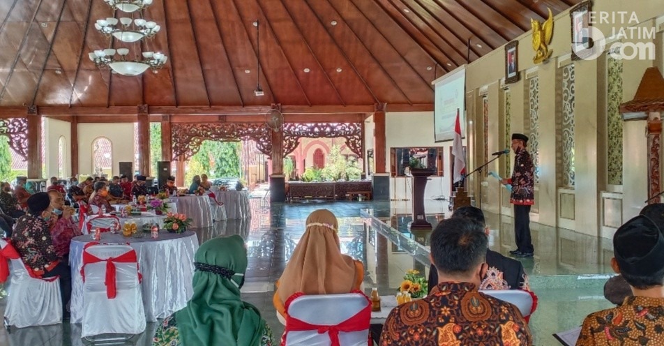Perwakilan PT Presentasikan Hasil Riset