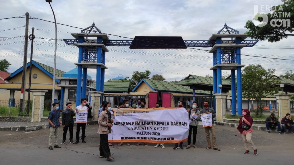Aksi Damai di Kawasan SLG Kediri, Mahasiswa Tolak Golput