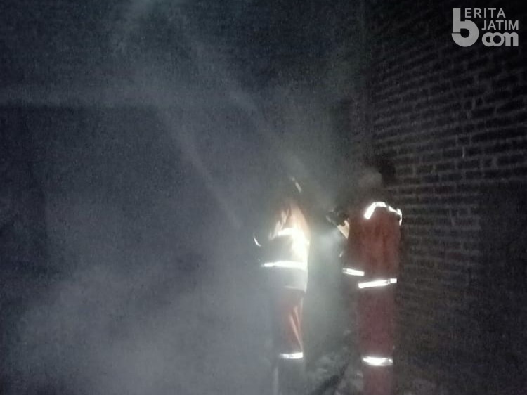 Rumah di Kutorejo Mojokerto Terbakar, 2 Penghuni Rumah Terluka