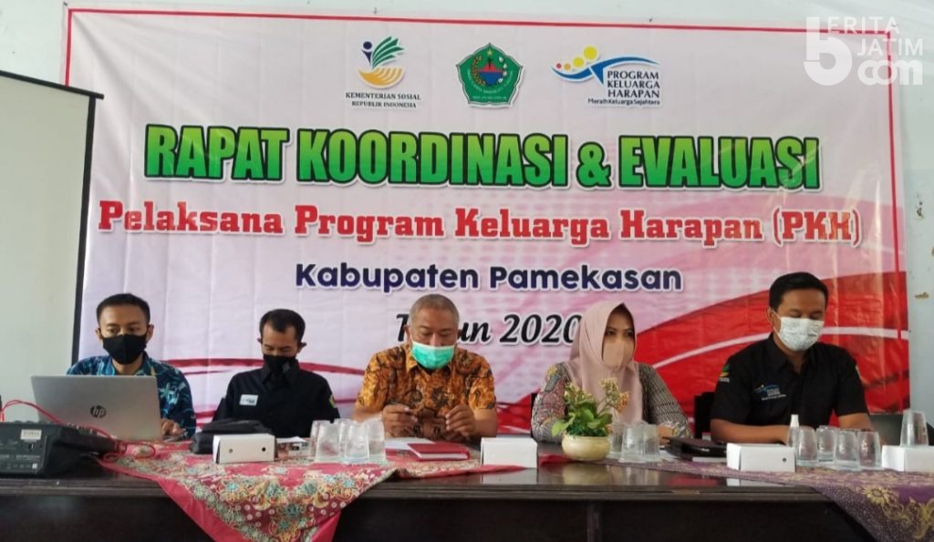 Sanksi Berat Bagi Perusak Stiker PKM PKH Pamekasan