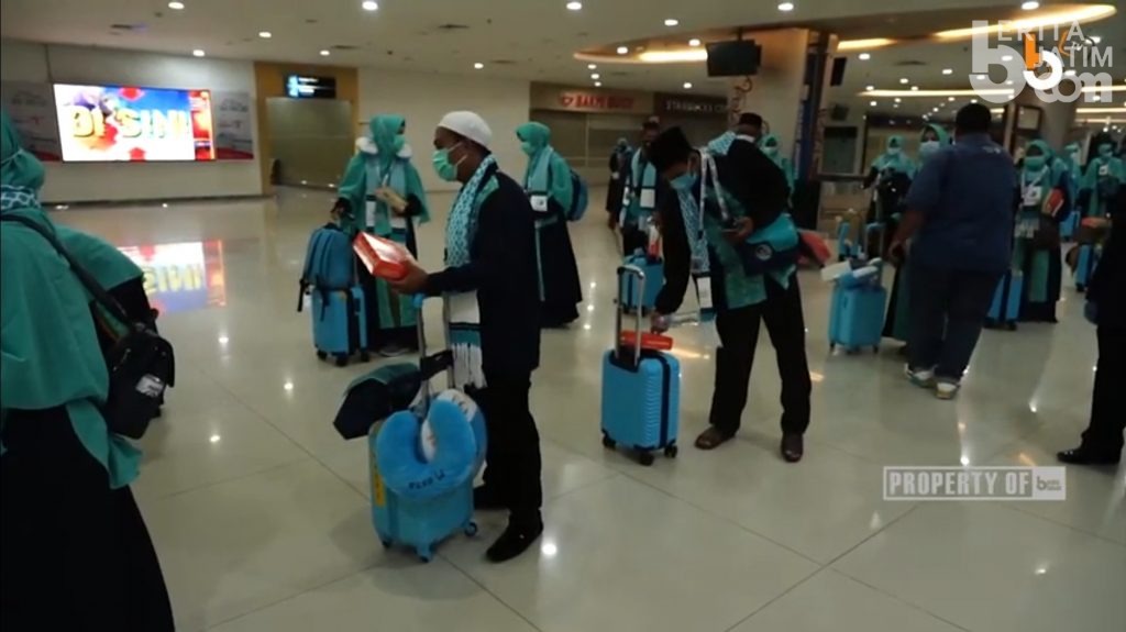 Ratusan Jamaah Umroh Akhirnya Berangkat dari Bandara Juanda