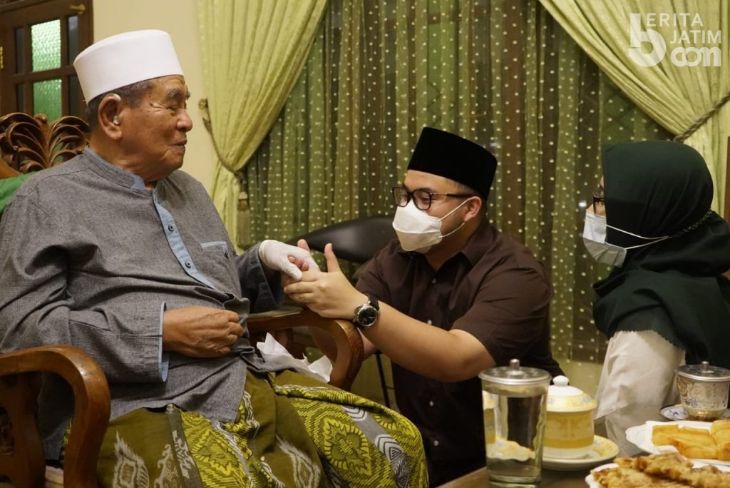Pengasuh Ponpes Al Falah Ploso Doakan Mas Dhito Pimpin Kediri