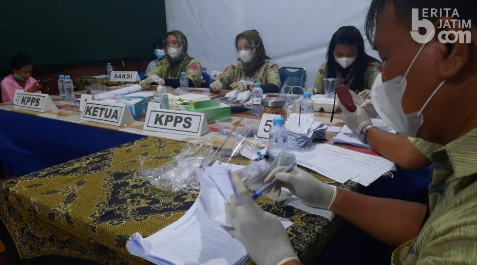 Kurang 30 Menit, TPS 14 Nyamplungan Surabaya Baru 25 Persen Mencoblos