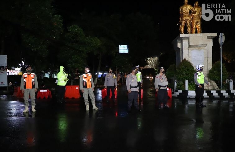 Kediri Mulai Berlakukan Pembatasan Kegiatan Masyarakat