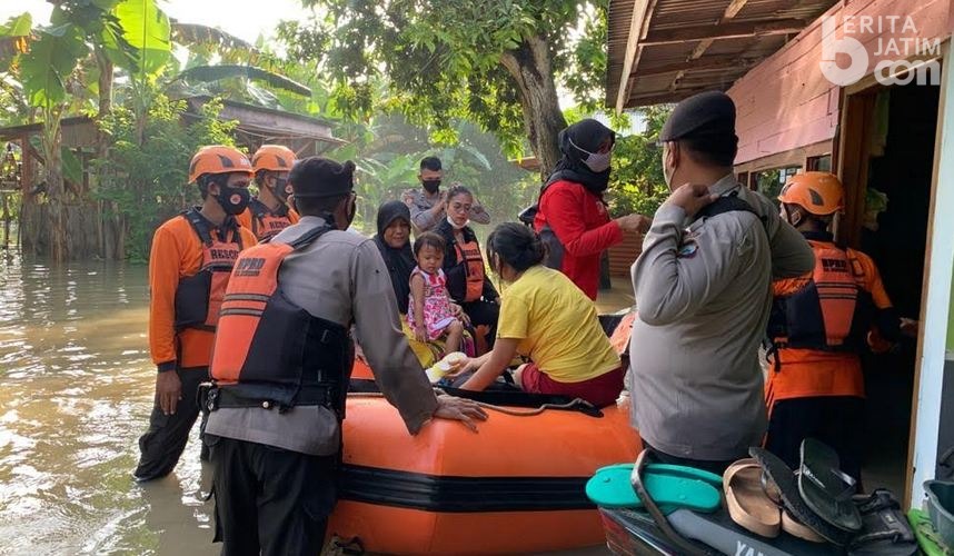 Banjir Bojonegoro, Warga Terdampak Dievakuasi