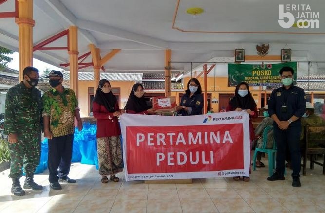 Pertagas Salurkan Bantuan untuk Korban Banjir Jember