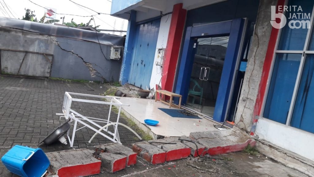 Gempa Guncang Sulawesi Barat, Warga Meninggal Tertimpa Rumah
