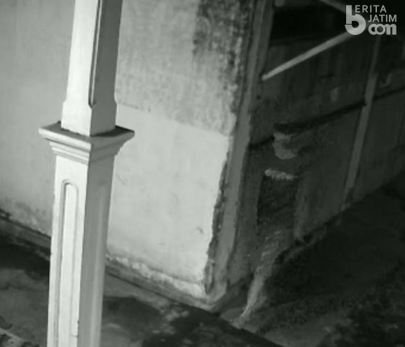 Fendik Terekam CCTV saat Mencuri di Toko Tetangga