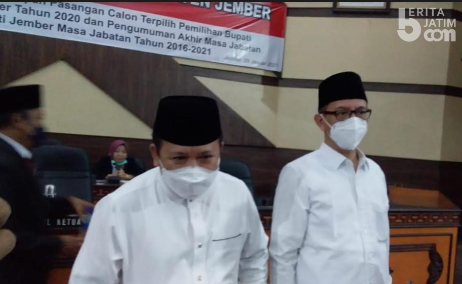 Ini Buku Kesukaan Bupati dan Wabup Jember