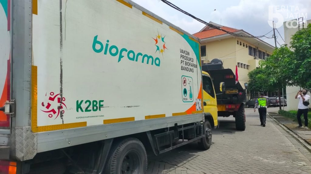 77.760 Vaksin Tiba, Dinkes Jatim Prioritaskan Nakes