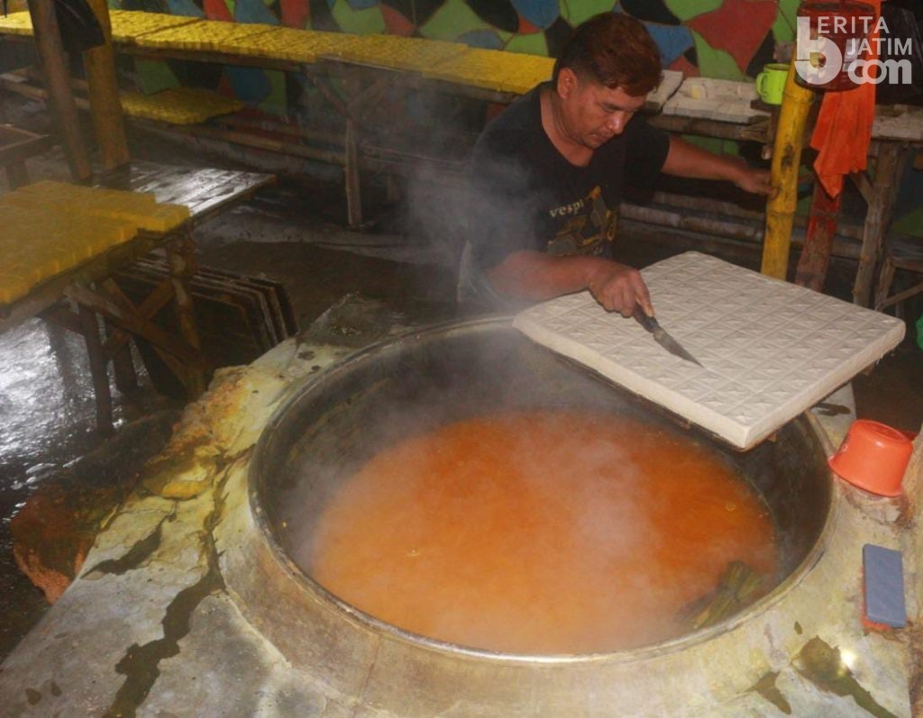 Harga Kedelai Melejit, Produsen Tahu dan Tempe Kediri Menjerit