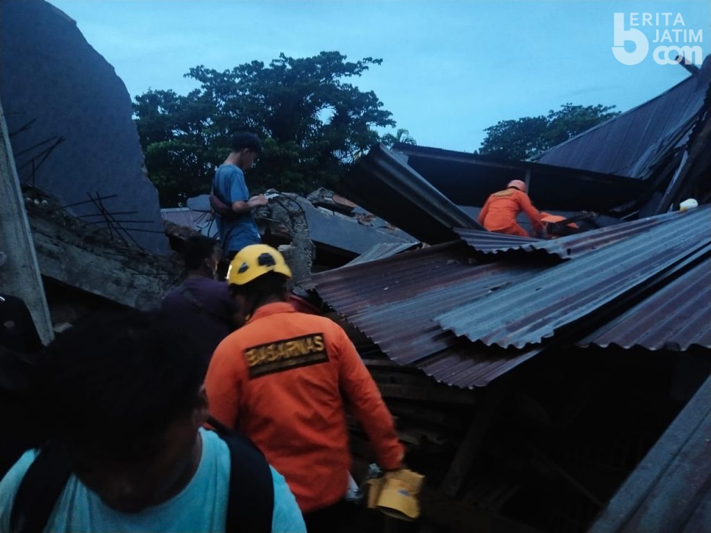 Update, 56 Orang Meninggal Akibat Gempa M6,2 di Sulbar
