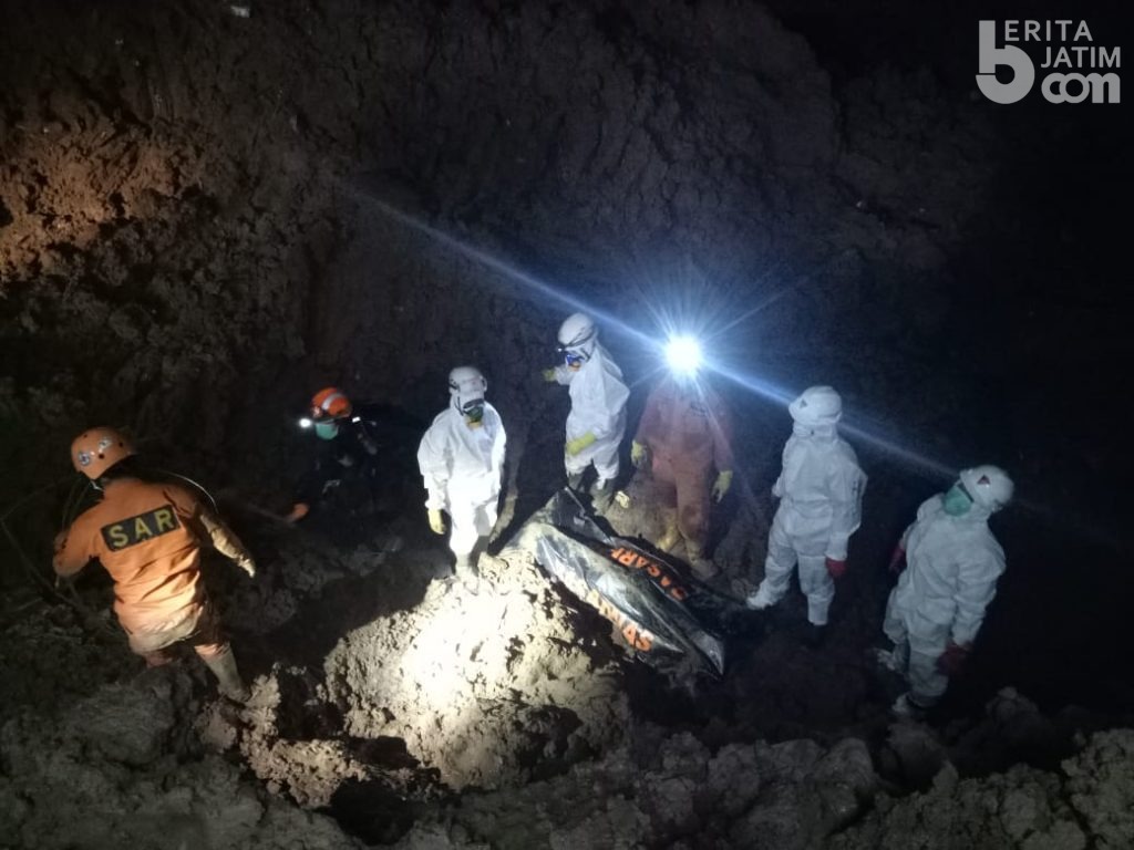 Tim SAR Kembali Temukan Korban Longsor Sumedang, 12 Orang Masih Dalam Pencarian