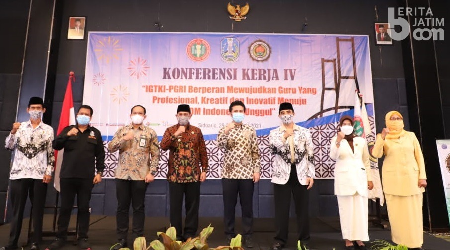 Wagub Emil Beri Motivasi Guru PAUD dan TK di Sidoarjo