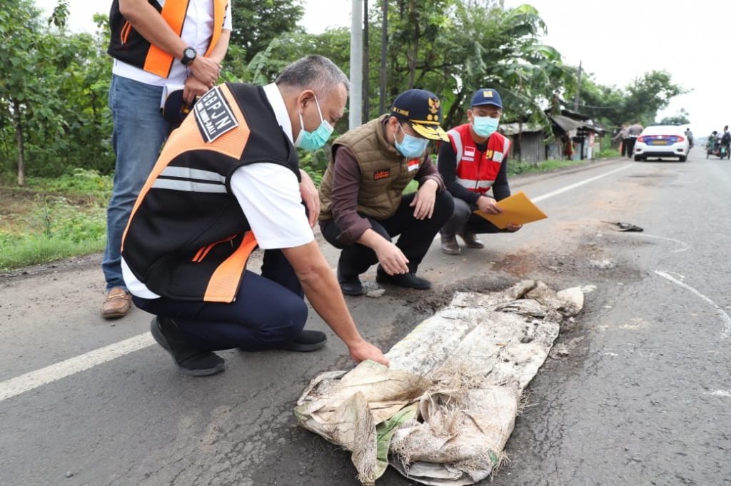 Wagub Jatim: Perbaikan Jalan Rusak Jangan Direfocusing, Ini Juga Masalah Nyawa!