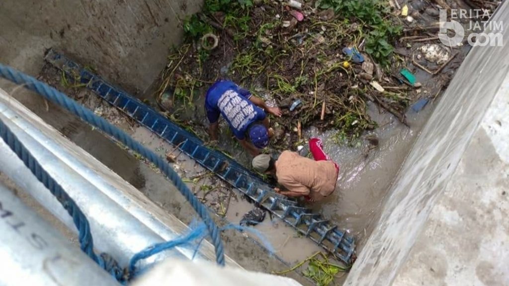 3 DAM Tersumbat Sampah, Warga Tempuran Mojokerto Kebanjiran