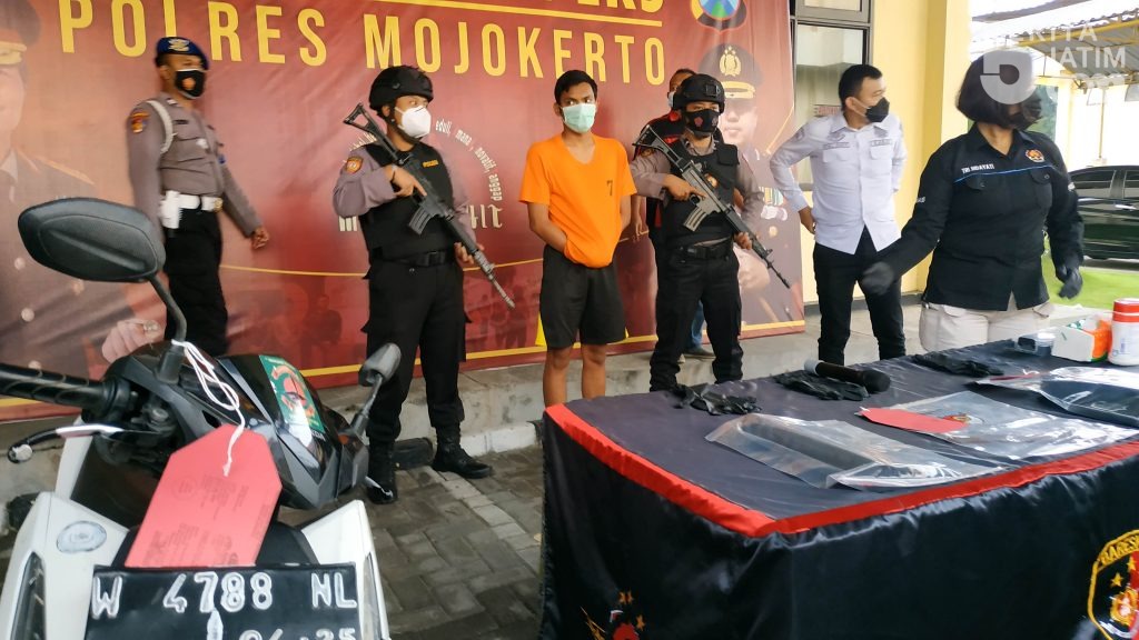 Pengakuan Pelaku Pembunuhan Karyawan Cafe di Mojokerto