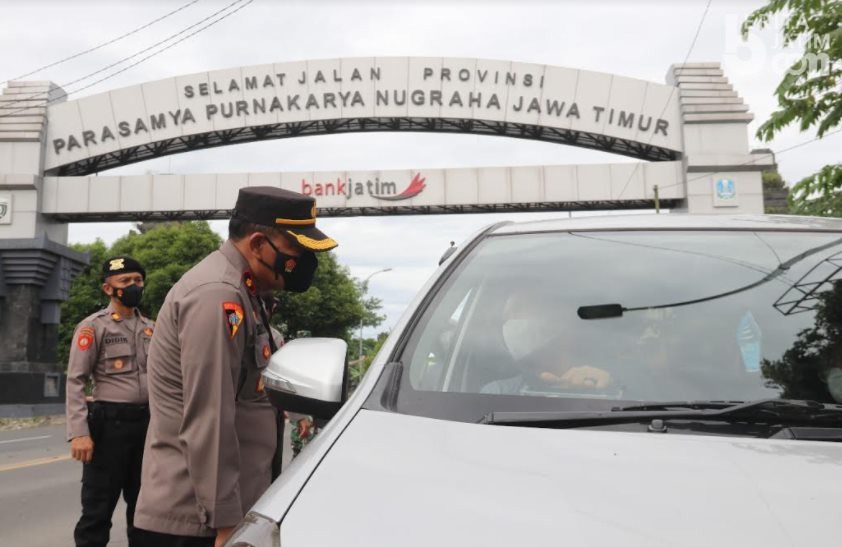 PPKM, Polres Ngawi Sekat Perbatasan Jatim-Jateng