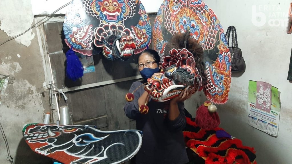 Pengrajin Barongan Kediri Tuai Berkah Saat Pandemi Covid-19