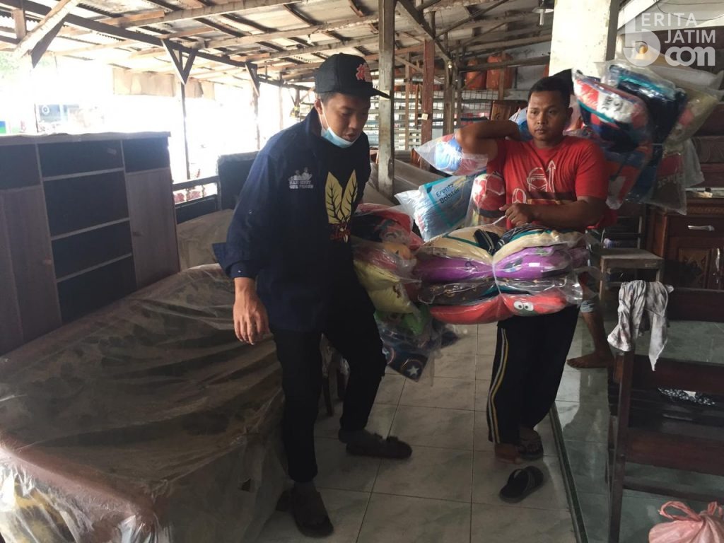 Cabup Terpilih Jember Kirim Bantuan Korban Banjir