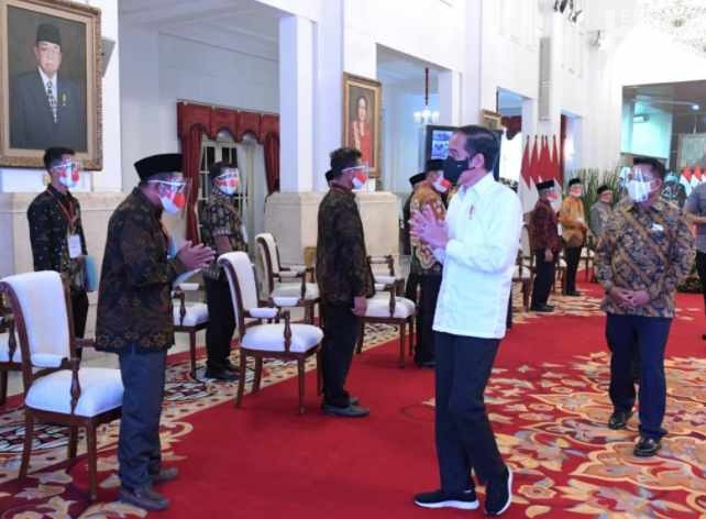 Vaksinasi Covid-19 Segera Dimulai, Jokowi: Tetap Disiplin Jalankan Protokol Kesehatan