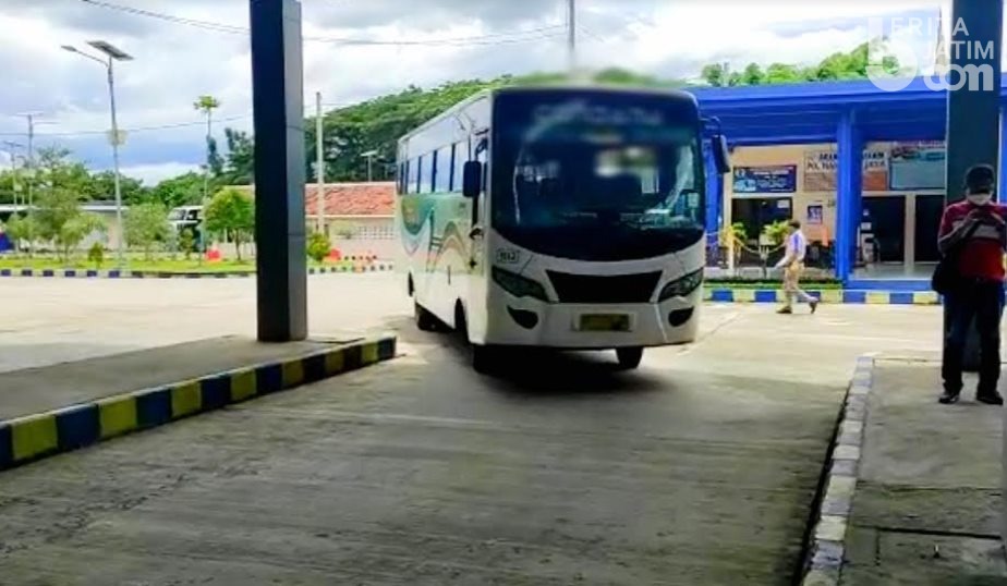 Pelanggaran Armada Bus di Terminal Selo Aji Ponorogo Turun