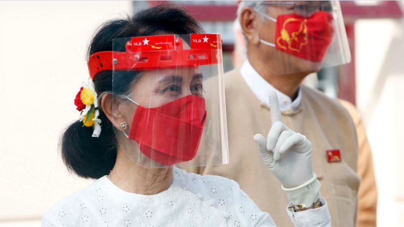 Aung San Suu Kyi Ditangkap, Televisi Stop Siaran