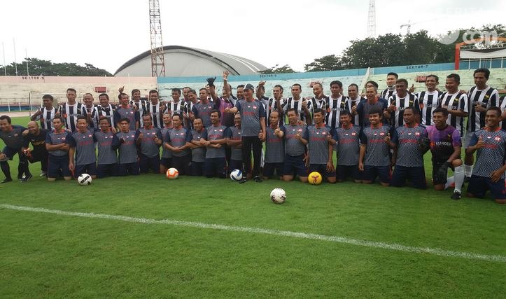 Gus Yani dan Gus Ali Adu Skill di Lapangan Hijau