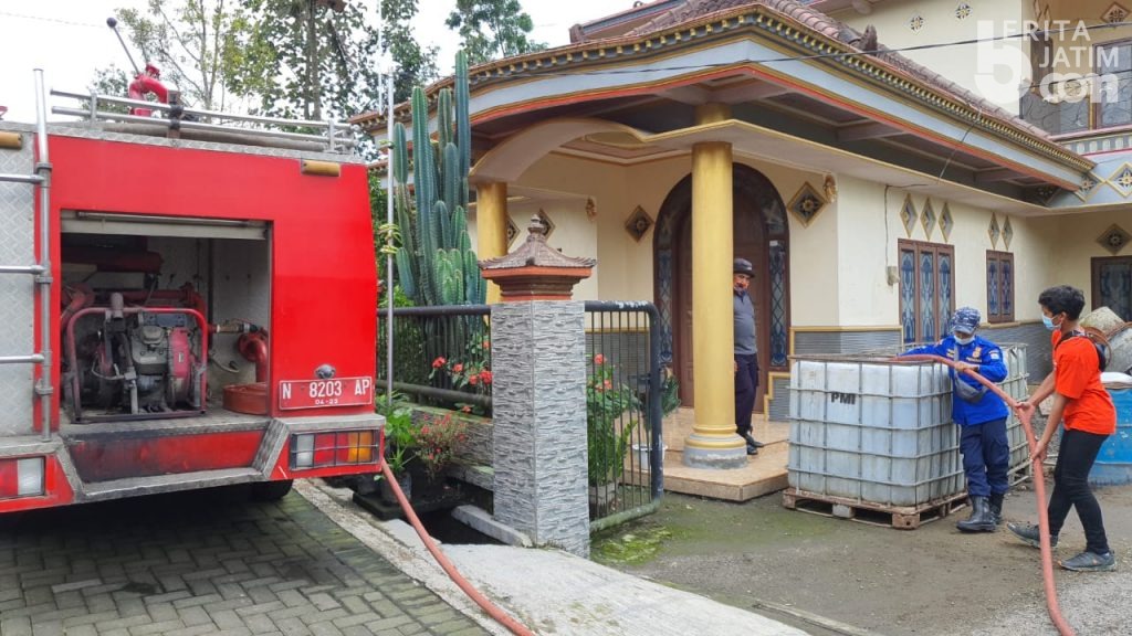 Pasca Longsor, Pemkab Malang Gencarkan Droping Air Bersih