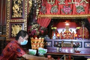 Begini Klenteng Tertua di Gresik Gelar Perayaan Imlek
