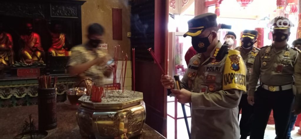Tahun Baru Imlek di Klenteng Eng An Kiong Tanpa Barongsai