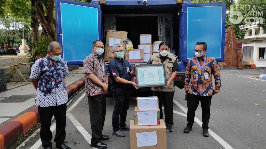 IPEBI dan BMPD Serahkan Bantuan untuk Korban Bencana di Nganjuk