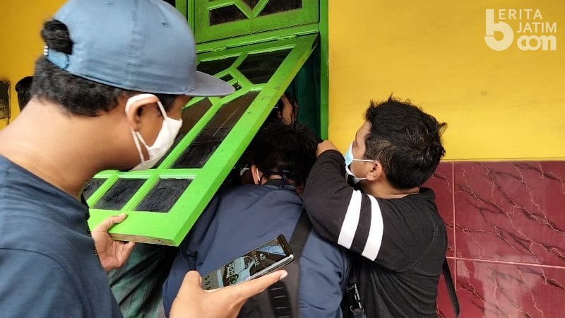 Terduga Teroris di Mojokerto Dikenal Rajin Sholat Tapi Jarang Interaksi