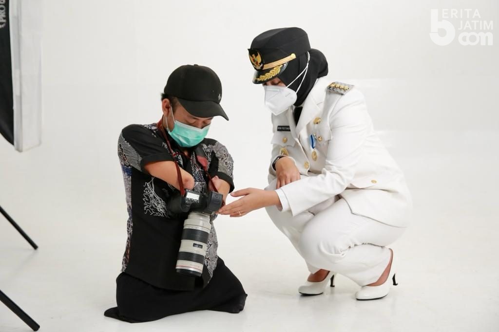 Achmad Zulkarnain, Fotografer Difabel di Pelantikan Bupati Banyuwangi