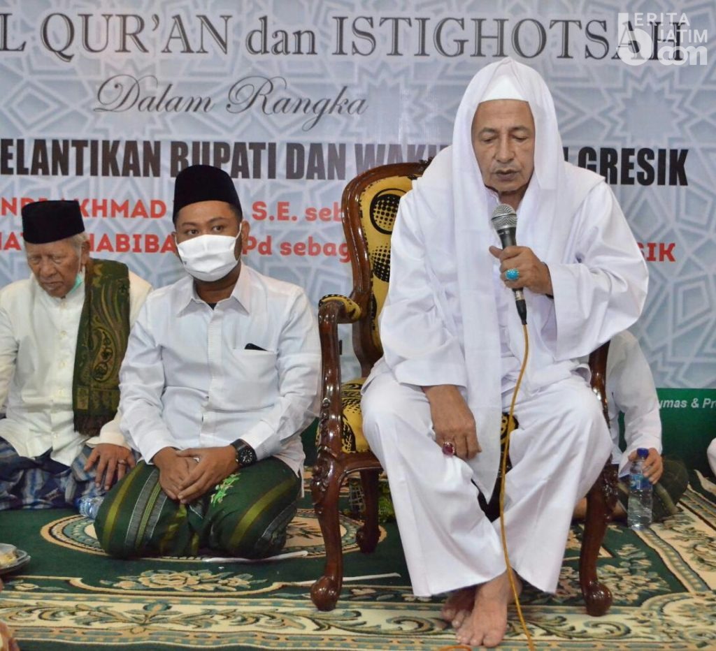 Habib Luthfi Beri Tausyiah di Depan Bupati Gresik Gus Yani dan Wabup Bu Min