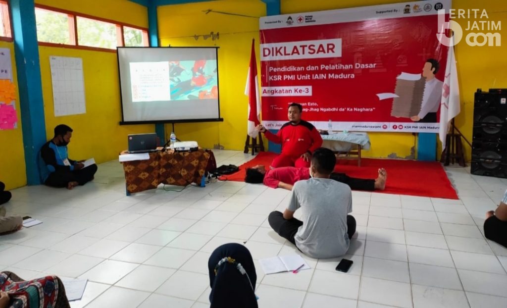 43 Anggota Baru Ikuti Diklatsar KSR PMI Unit IAIN Madura