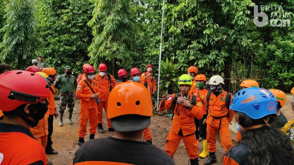 Penanganan Longsor Nganjuk, BPBD Kediri Kirim Personel Berkeahlian Khusus